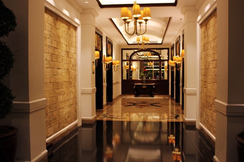 publicdomainpicturesnet-hotel-hallway-MALIZ ONG