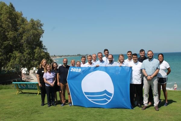 «Γαλάζια Σημαία» για 17 χρόνια στο Neptune Hotels